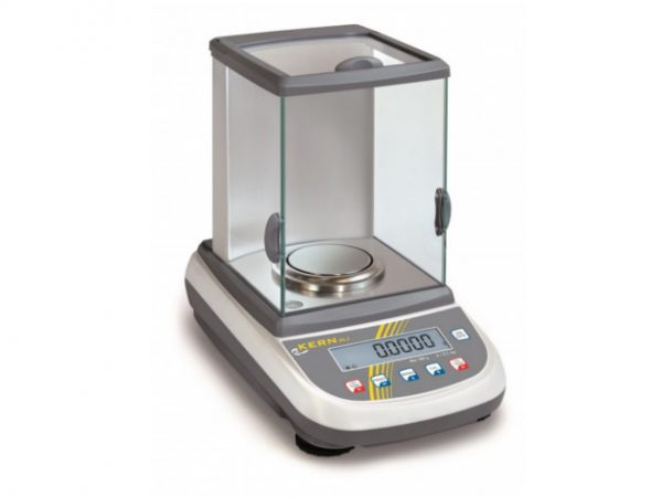 Presné váženie váhami Kern